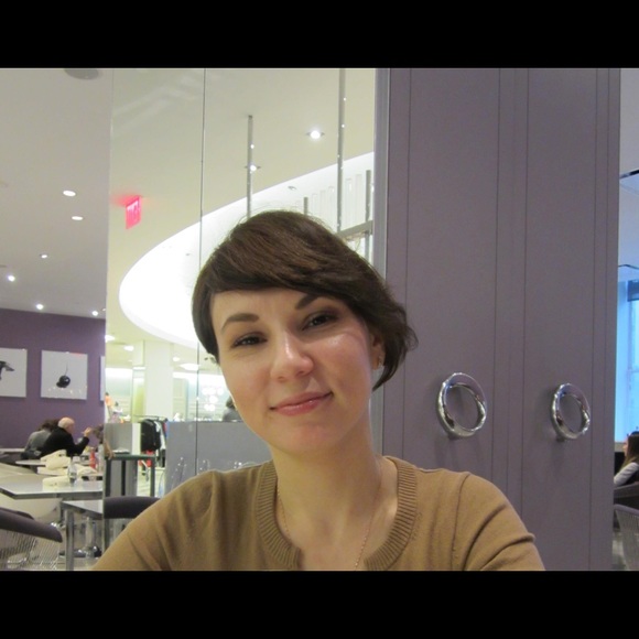 Meet your Posher, Darya - Picture 1 of 2